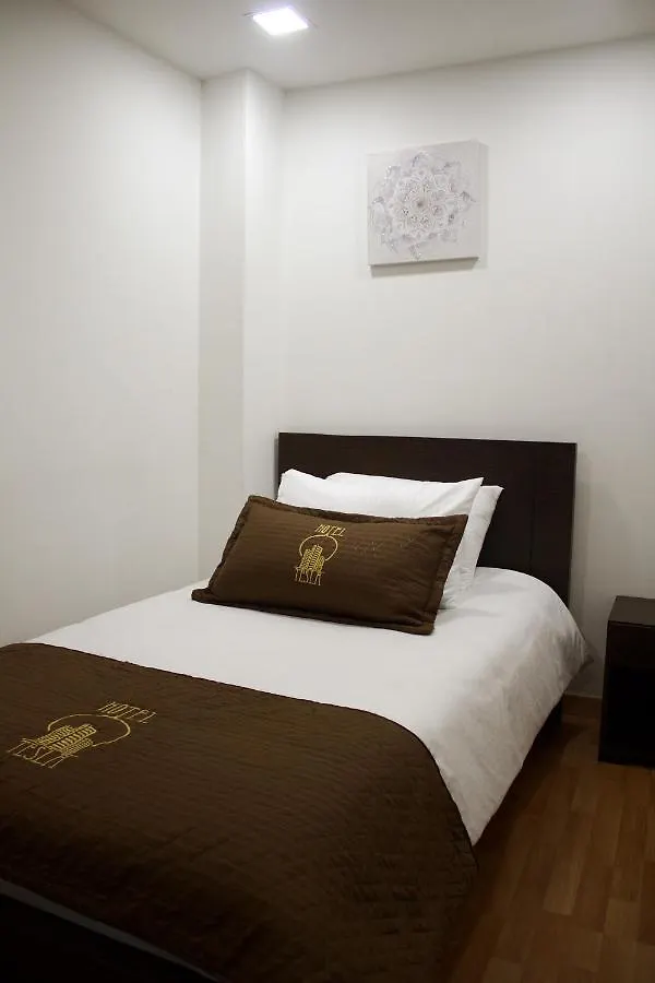 Hotel Tesla Bogota 0*,
